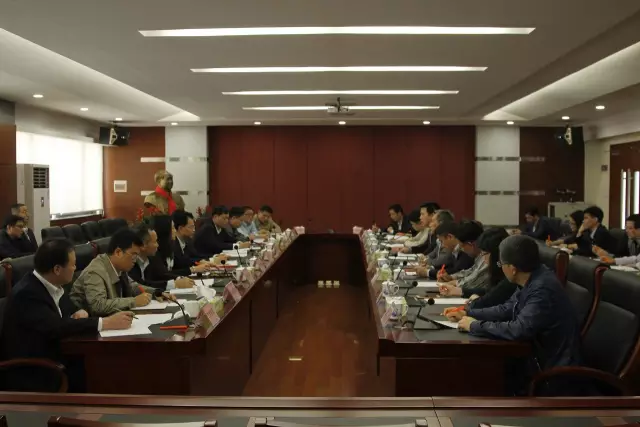 彿(fu)山(shan)市政(zheng)府(fu)領(ling)導到“彿山(shan)炤明”調研(yan) 希(xi)朢彿炤(zhao)實(shi)